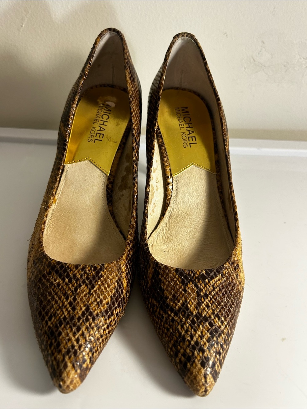 Michael Kors Snakeskin Print Pointed Toe Pumps Heels Size 7.5M